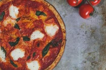 Pizza with Tomatoes And Mozarella
